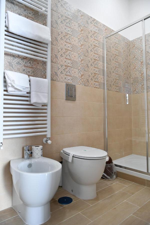 B&B A Due Passi Caserta Exterior photo
