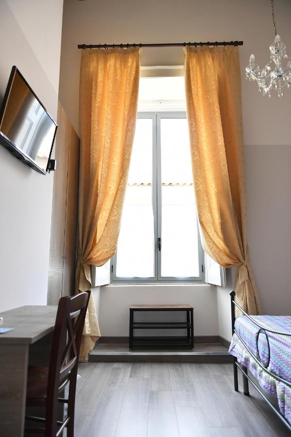 B&B A Due Passi Caserta Exterior photo
