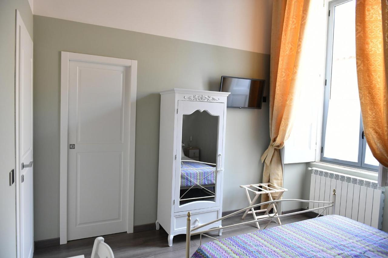 B&B A Due Passi Caserta Exterior photo