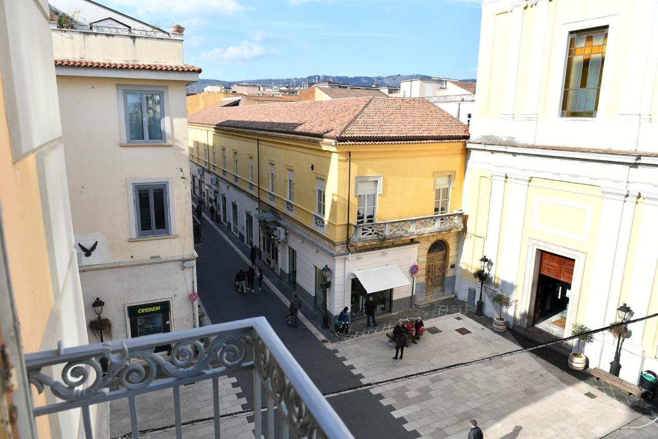 B&B A Due Passi Caserta Exterior photo